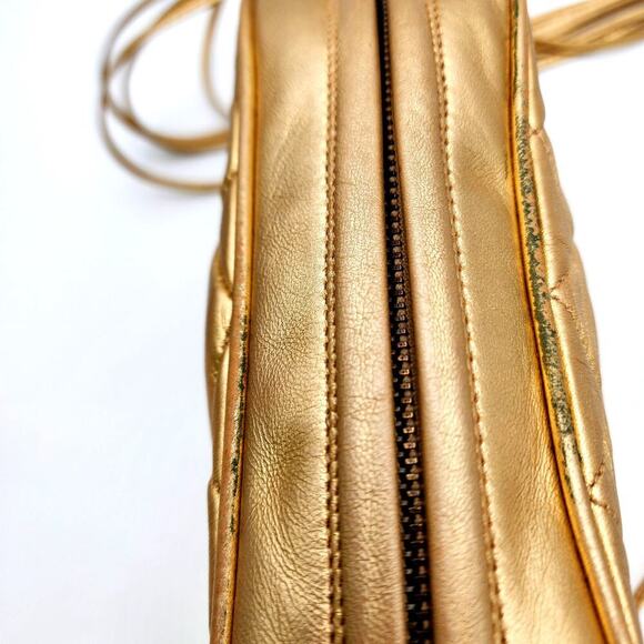 RARE CHANEL CC TASSEL CAMERA BAG GOLD METALLIC - Picture 14 of 16